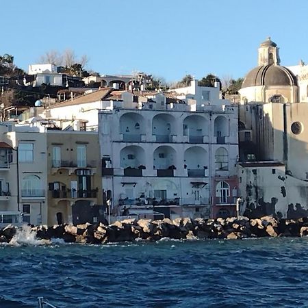 Appartamento Sul Mare Ad Ischia Ponte Экстерьер фото
